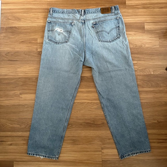 Vintage Levi’s Brown Tab 540 Relaxed Fit Distressed Denim Blue Jeans 44 x 30 - Picture 3 of 4